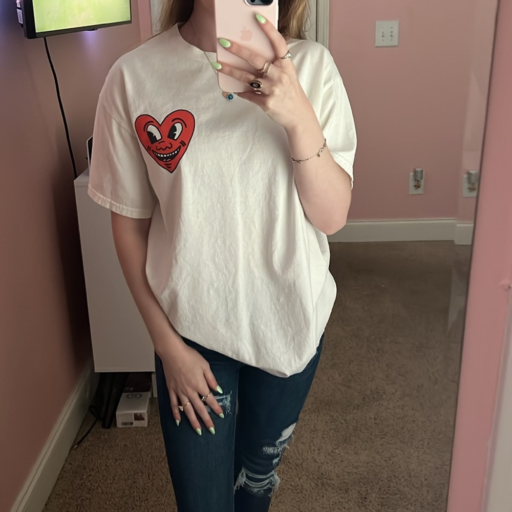 PacSun White and Red Short Sleeve Tee with Heart Design